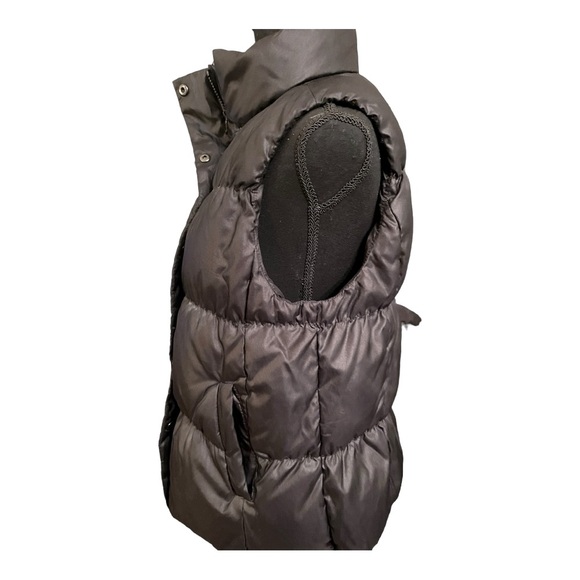 Gap Black Down Insulated Puffer Vest - Picture 4 of 10